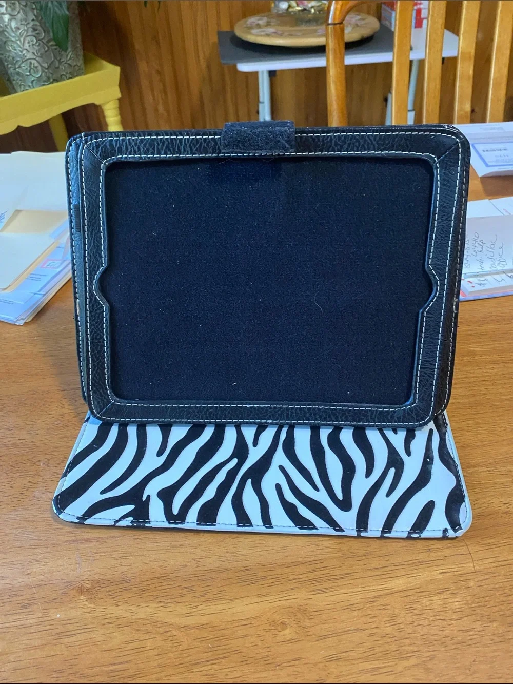 VanGoddy Zebra Print Tablet or Notebook Cover - Black & White